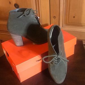 Jessica Simpson Olive Suede/Leather Lace Boots NWT